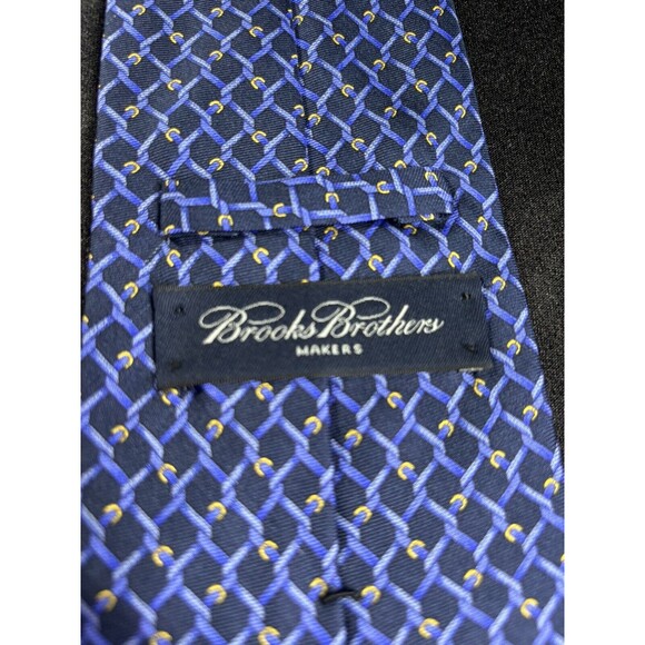 Brooks Brothers Makers Tie Silk Geometric Blue Chainlink Yellow L:58” W:3.5” - Picture 5 of 8